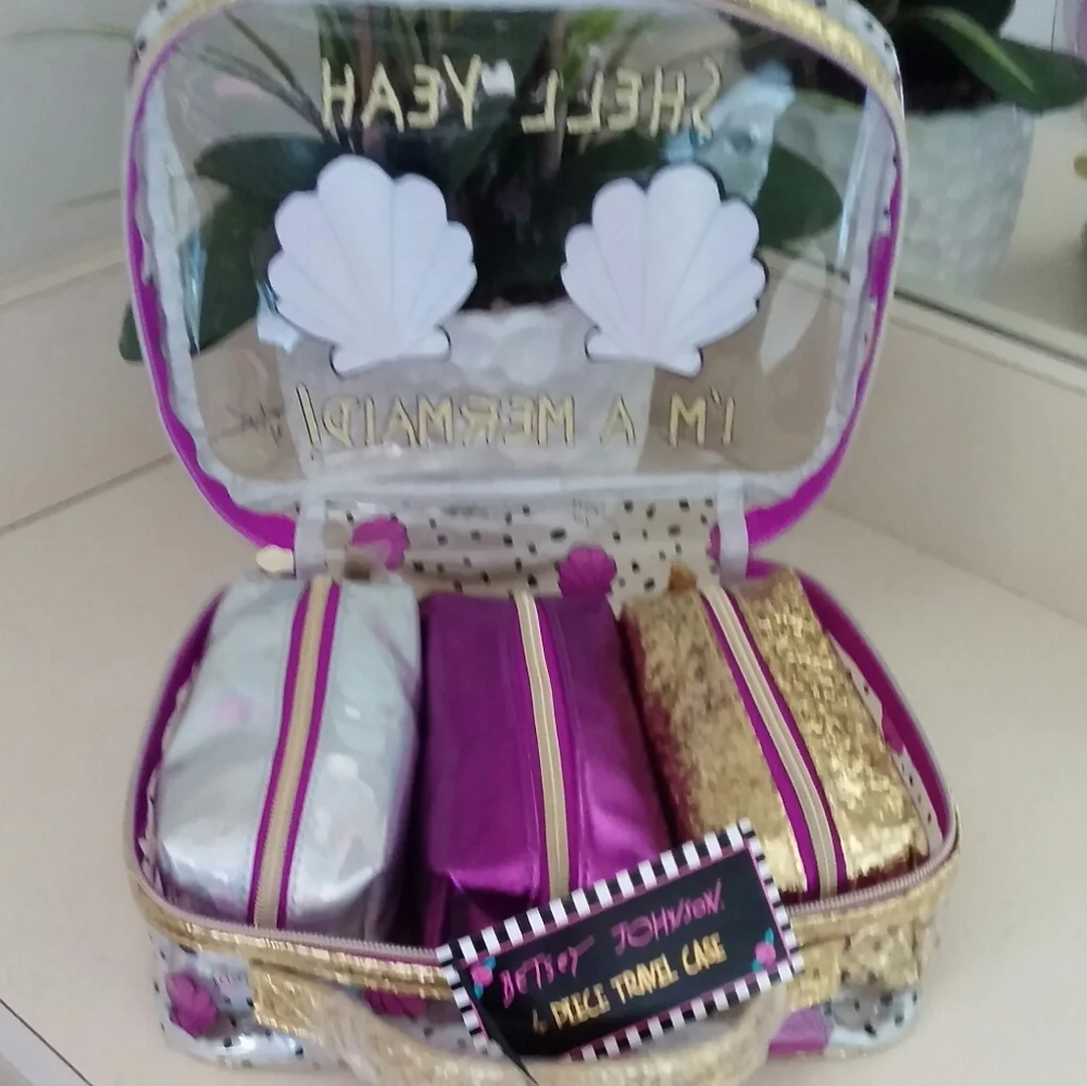 Betsey Johnson makeup storage cases. Set of 4. NWT